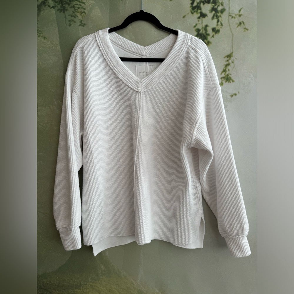 Aerie v neck sweater